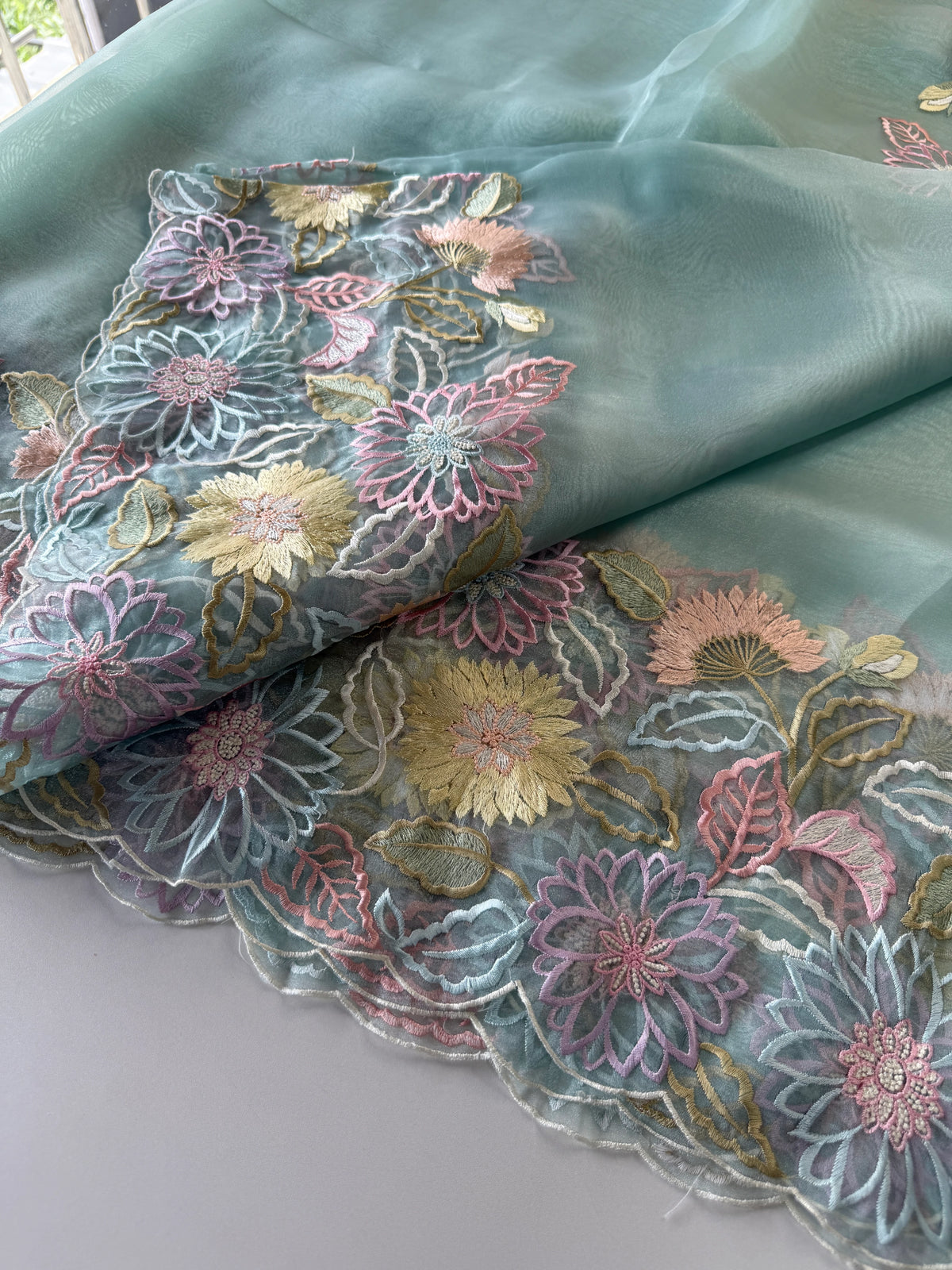 Glass organza Saree/ 155G