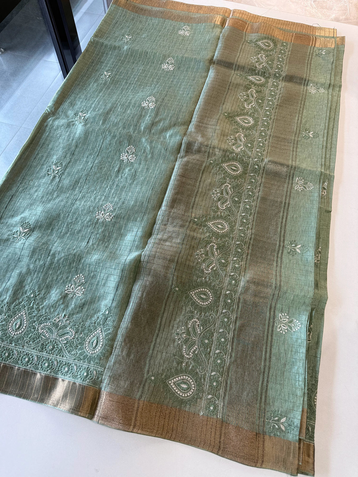 Semi Tussar/SR68307