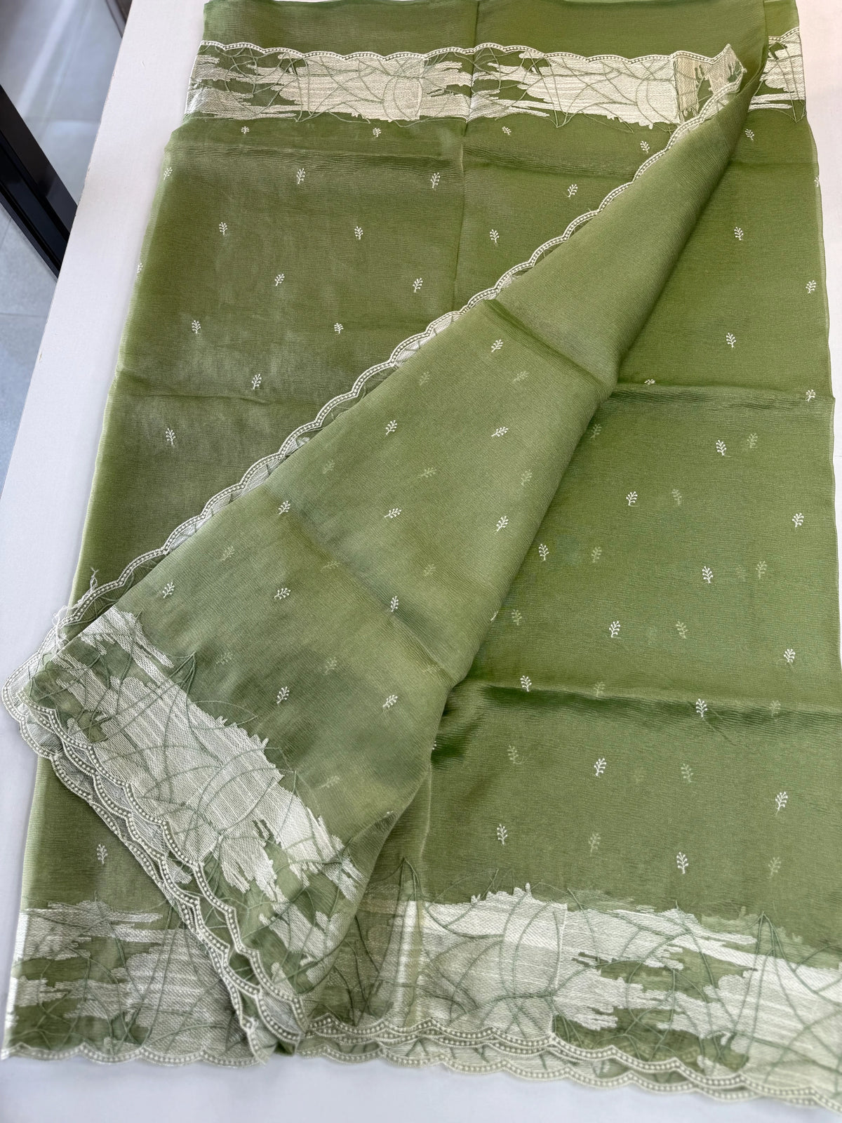 Soft Crushed Tissue / CW450