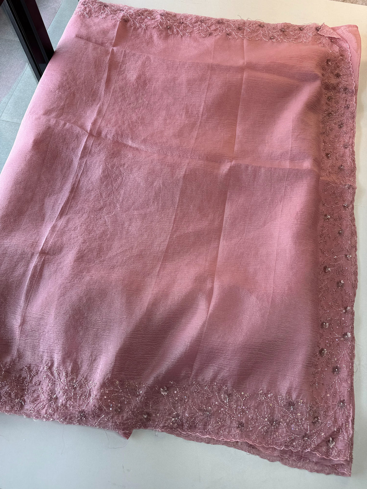 Crushed Crape / HW132