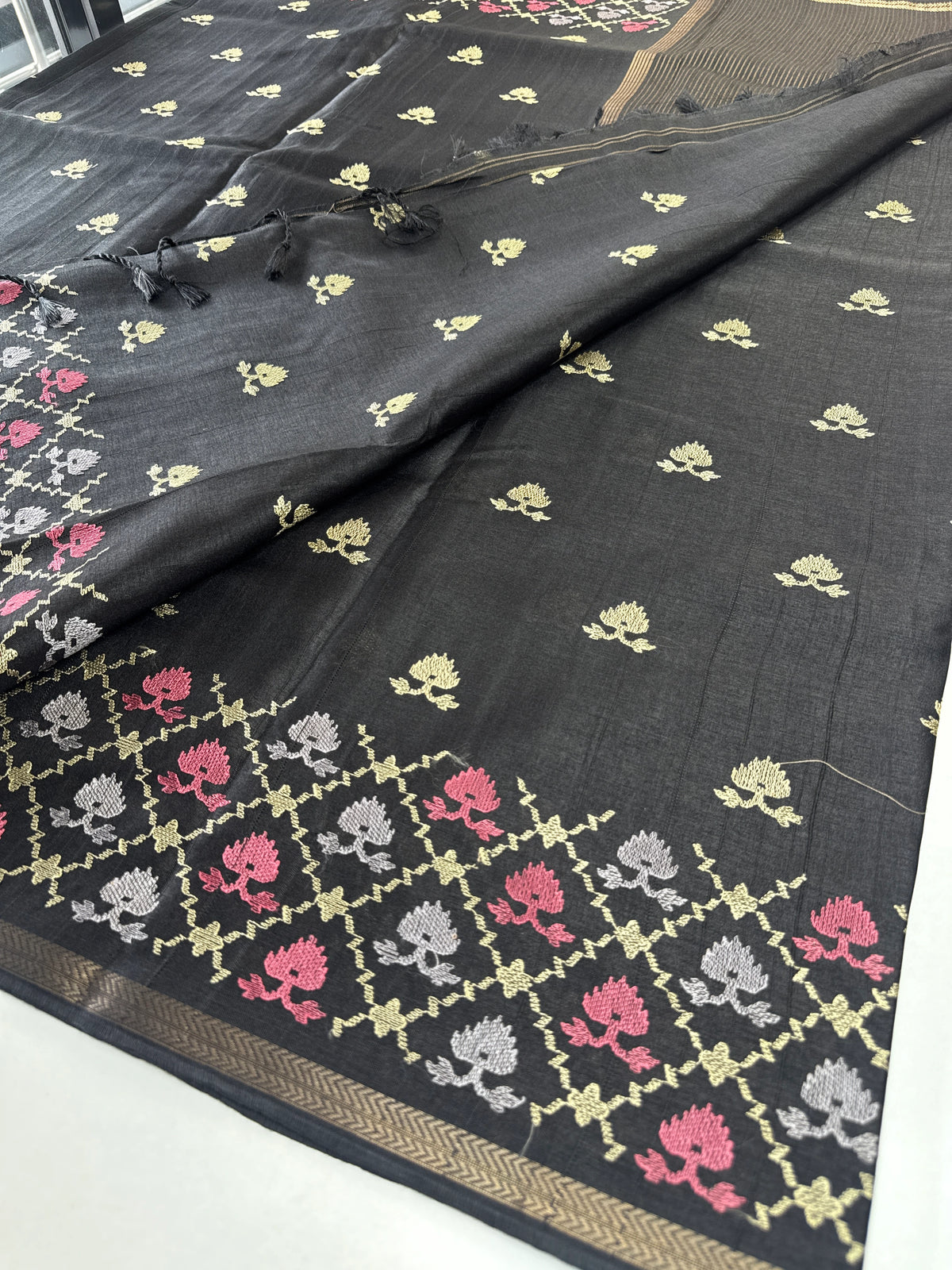 Soft semi Tussar saree/DP385