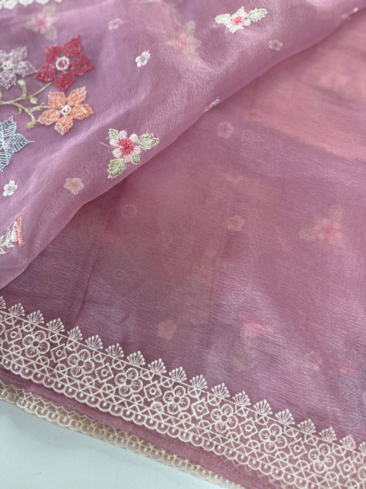 Crushed Tissue Saree/ CW323