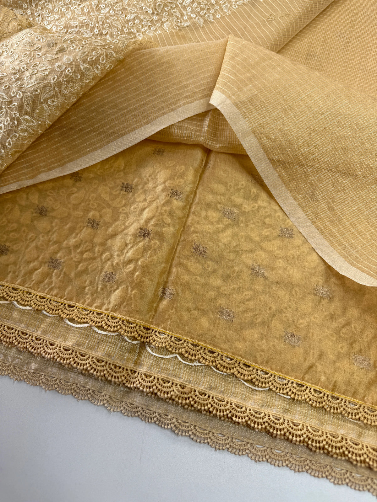 Tissue saree/A3774