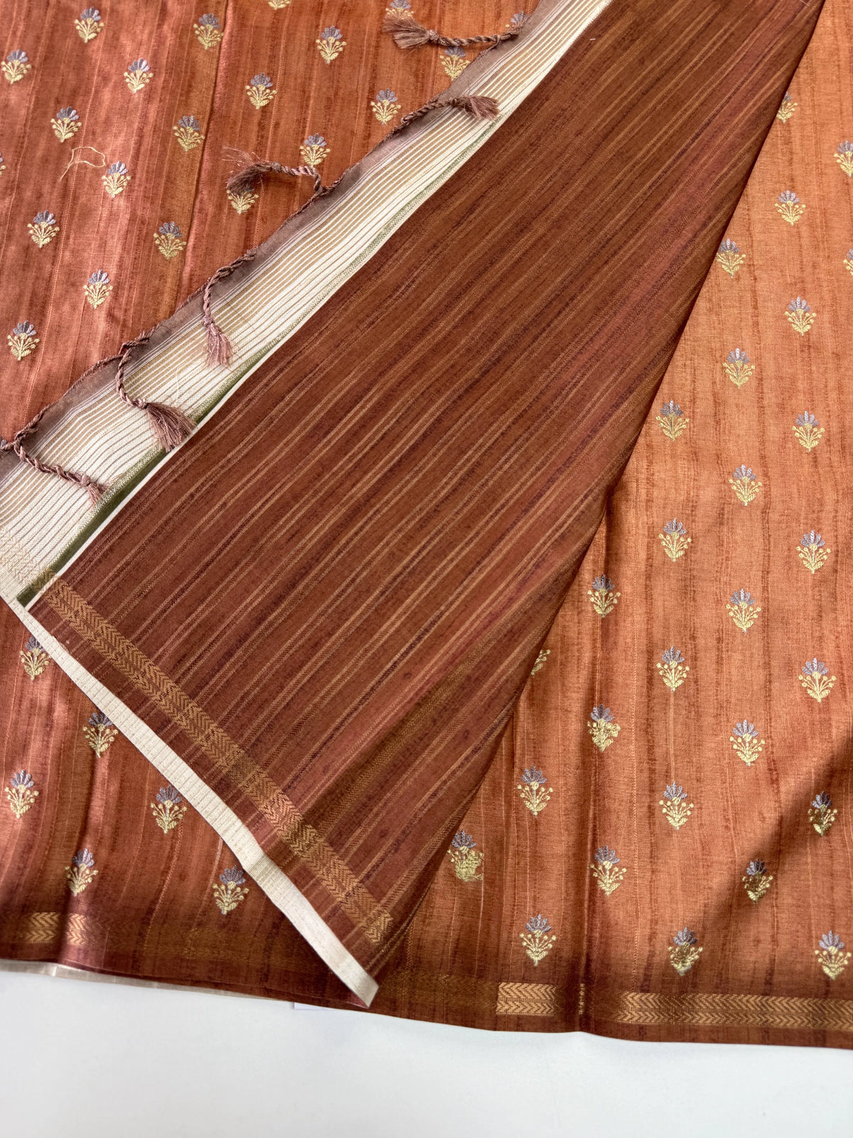 Soft Semi Tussar Saree / FG381