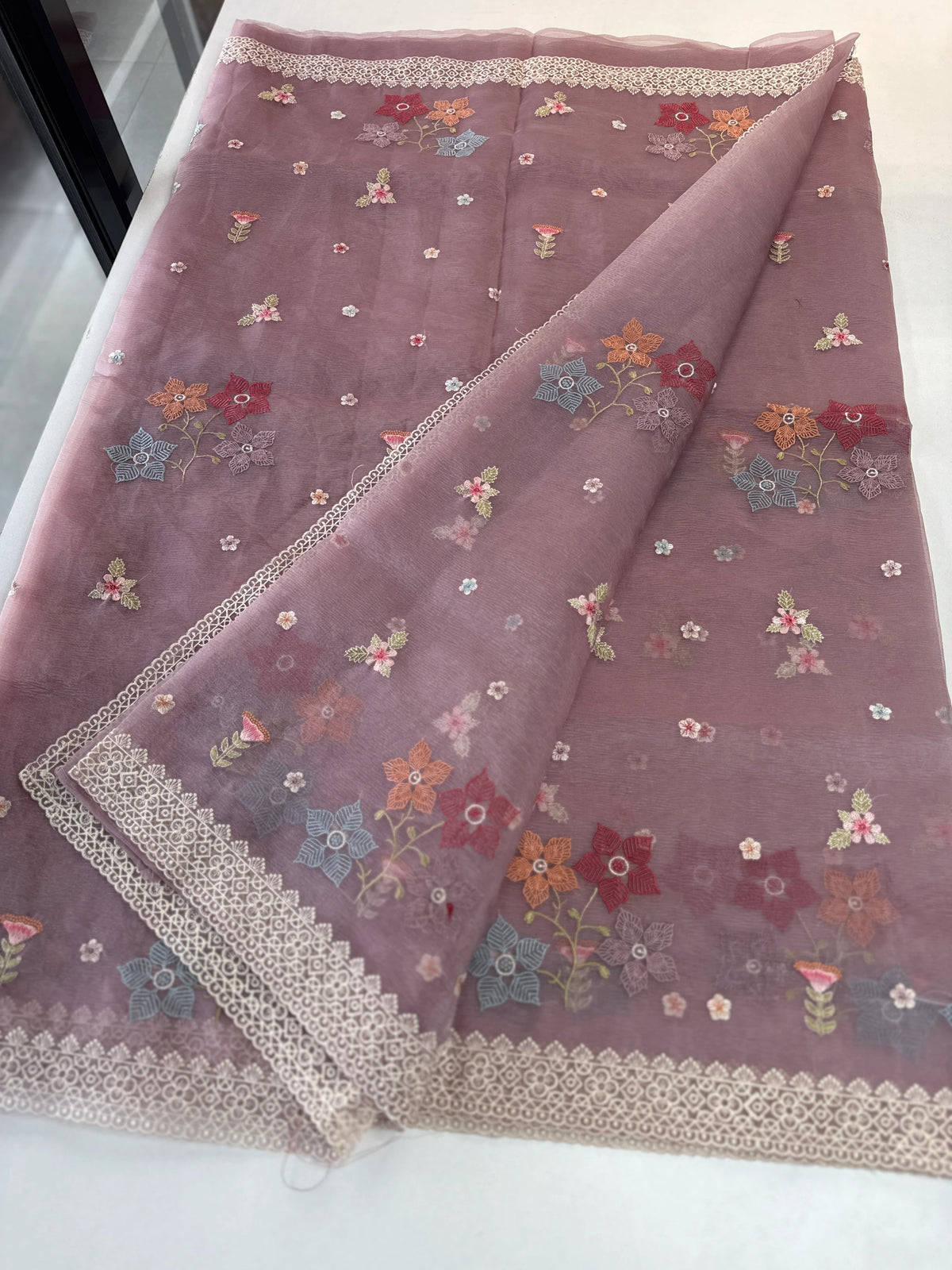 Crushed Tissue Saree/ CW323