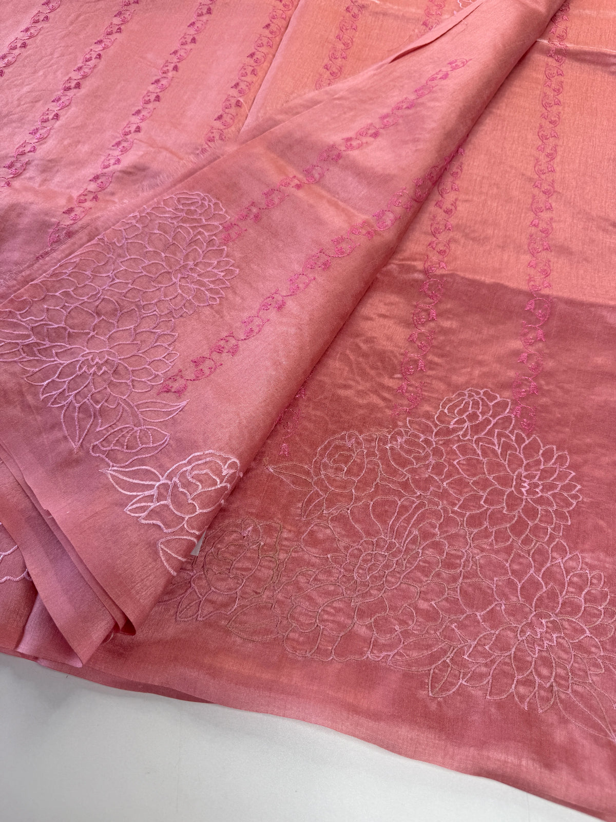 Semi silk finished saree/8065