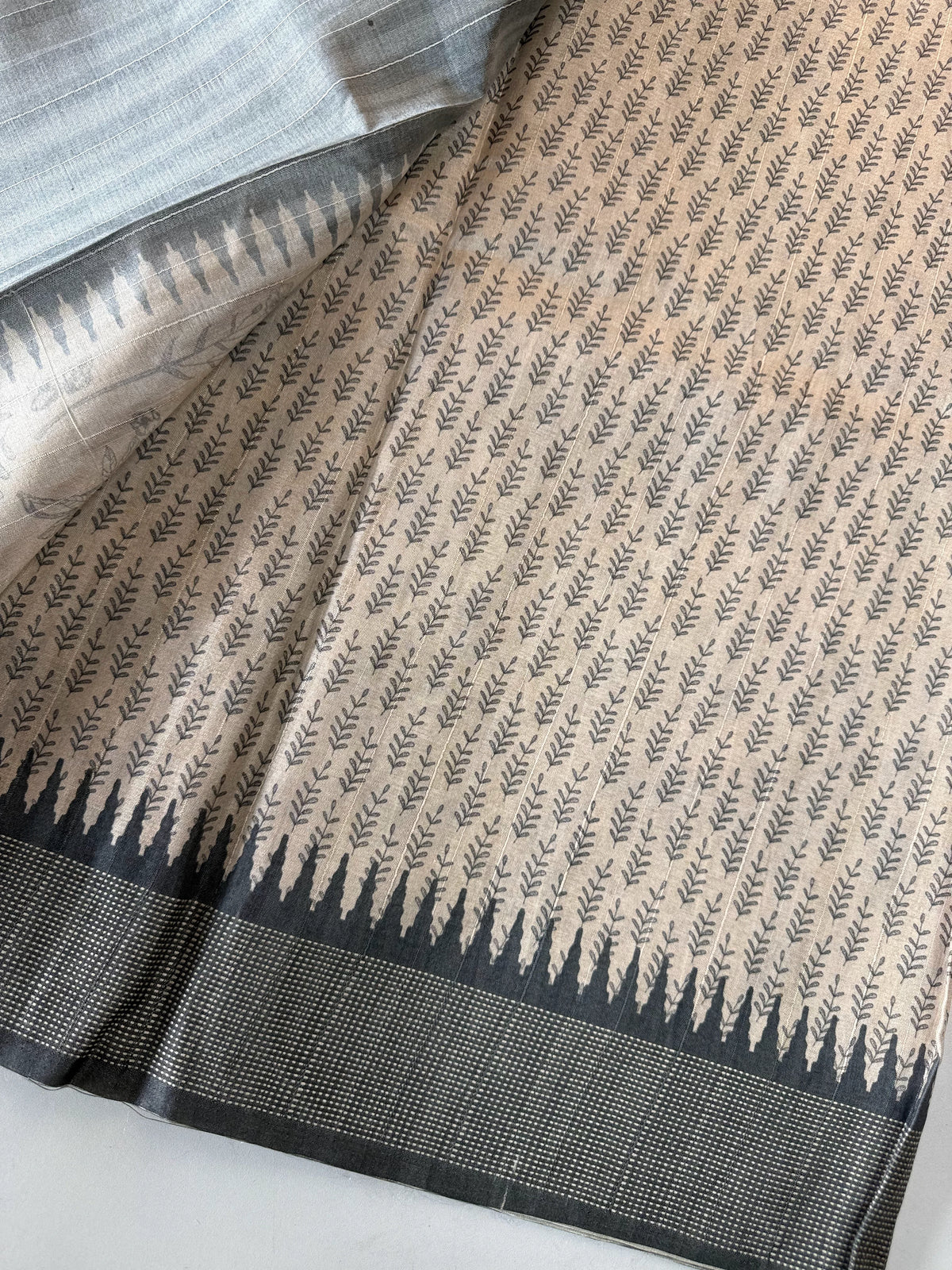 Semi Silk Saree / 1175
