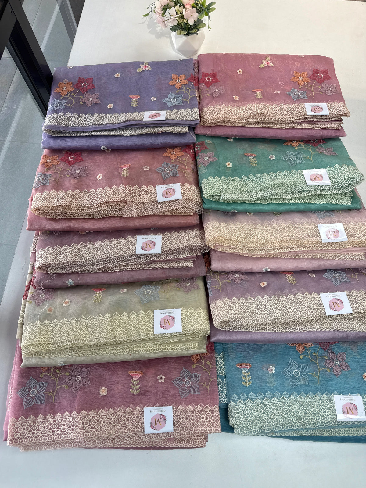 Crushed Tissue Saree/ CW323