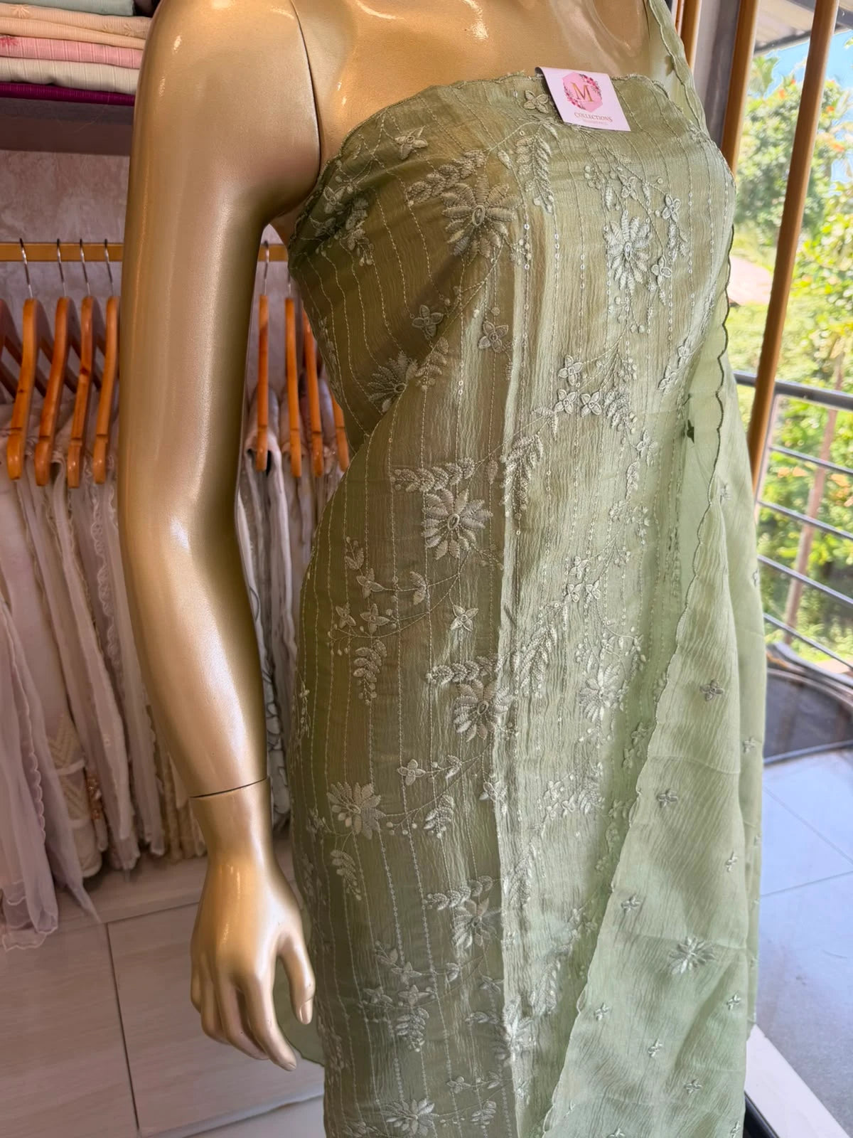 Crushed crape Saree/ US396