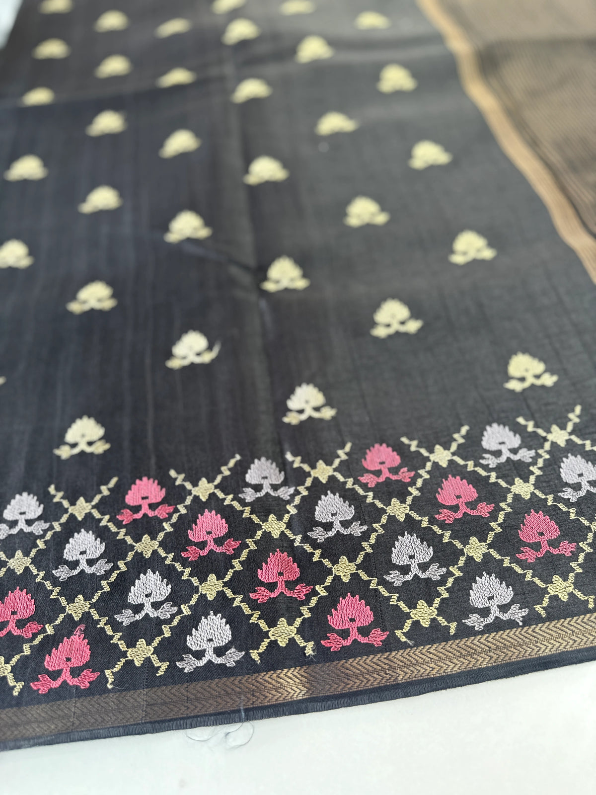 Soft semi Tussar saree/DP385