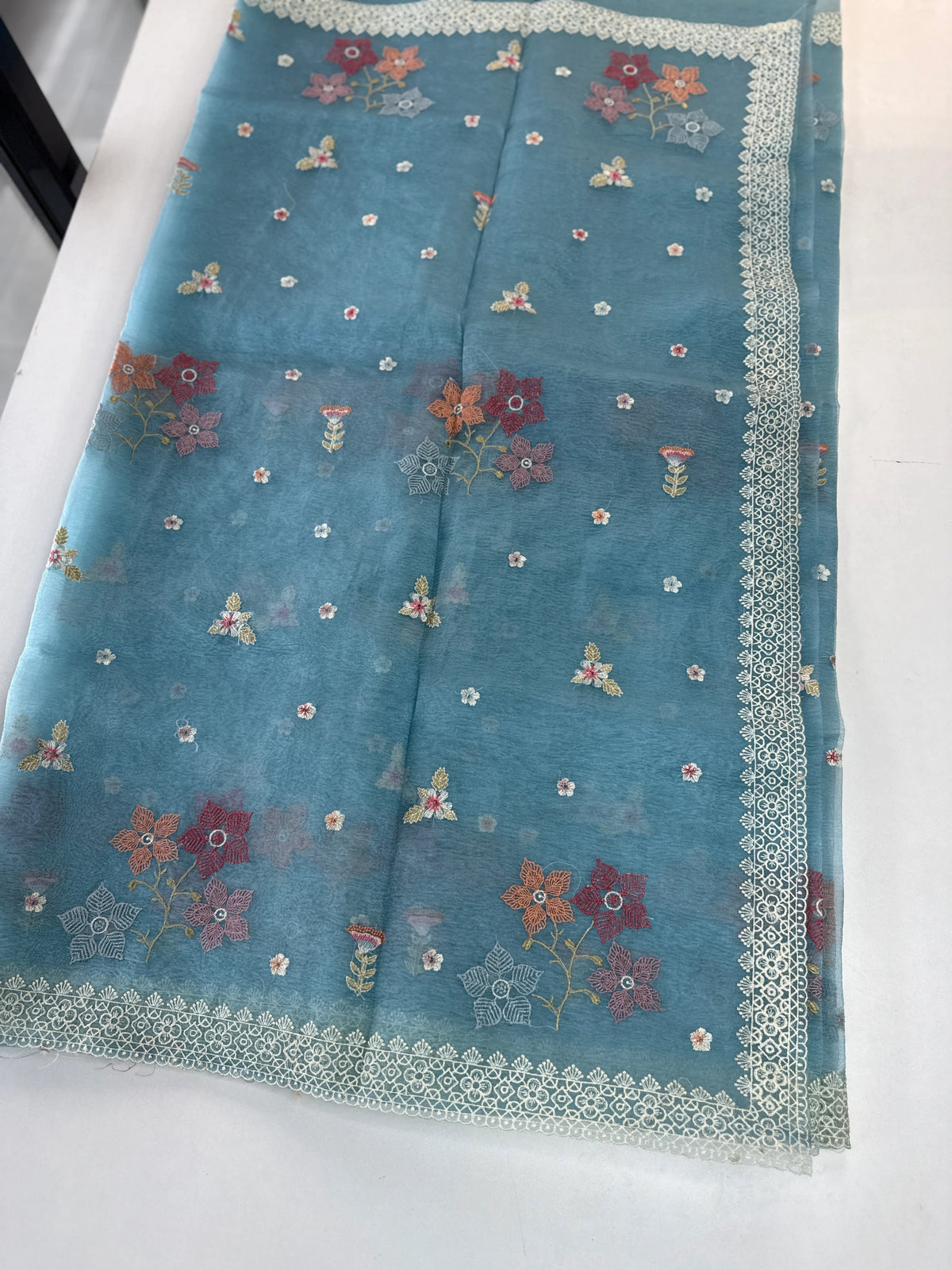 Crushed Tissue Saree/ CW323