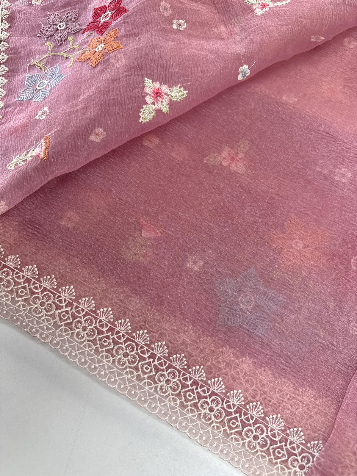Crushed Tissue Saree/ CW323
