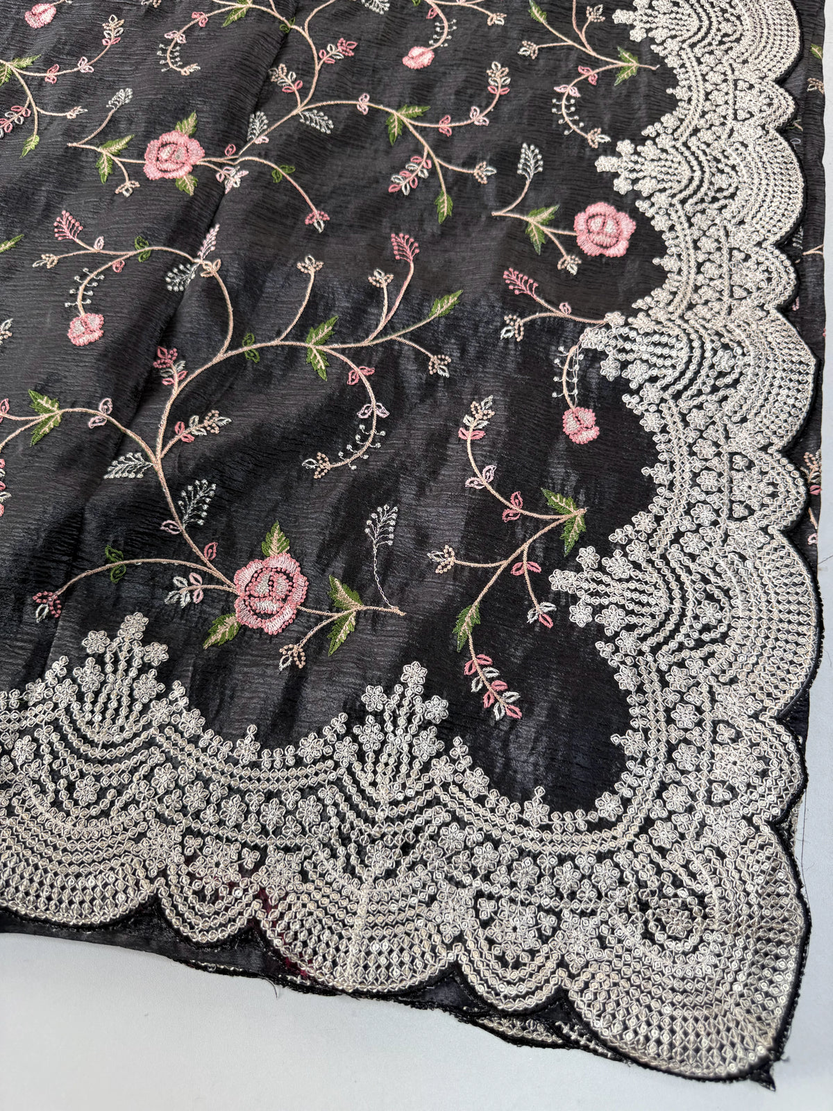 Crushed Crape Saree/ SC75
