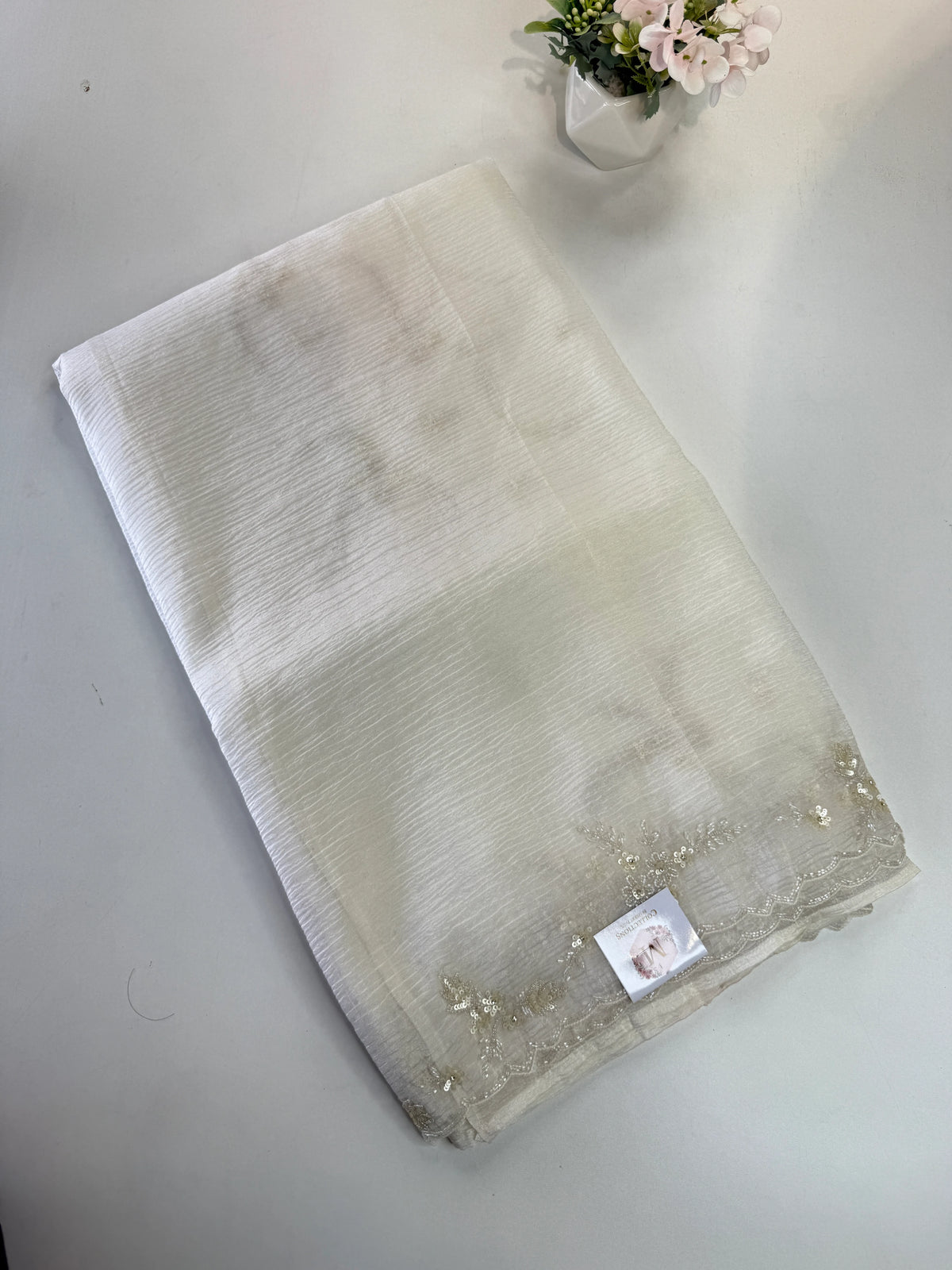 Crushed crape saree/HW324