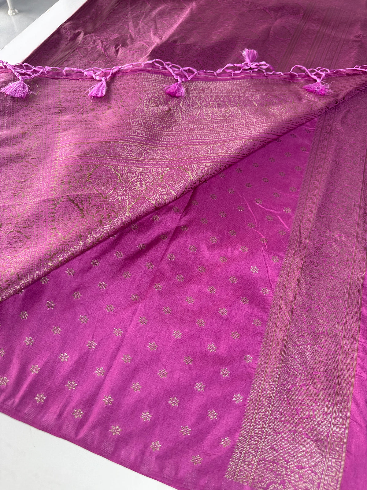 Soft Georgette Banarasi weaved saree/ AY101