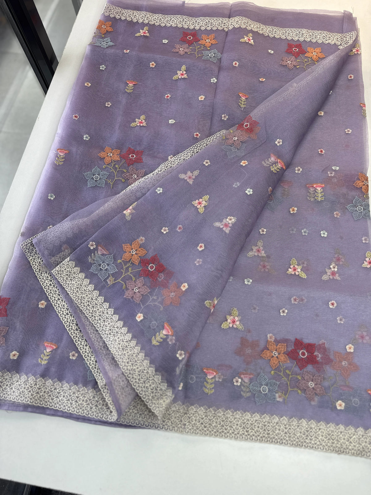 Crushed Tissue Saree/ CW323
