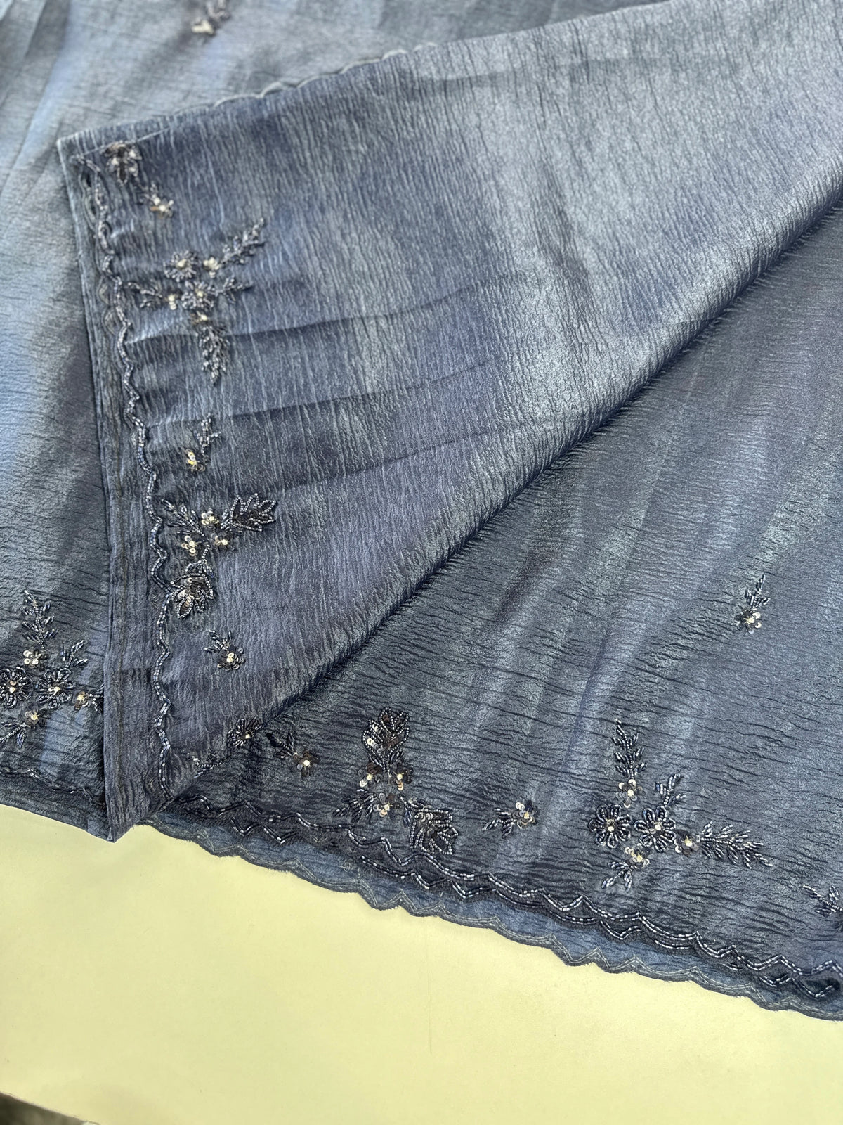 Crushed crape saree/HW324