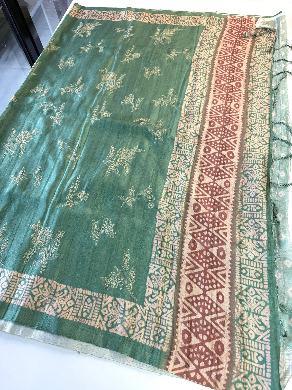 Soft semi Tussar saree/ D521