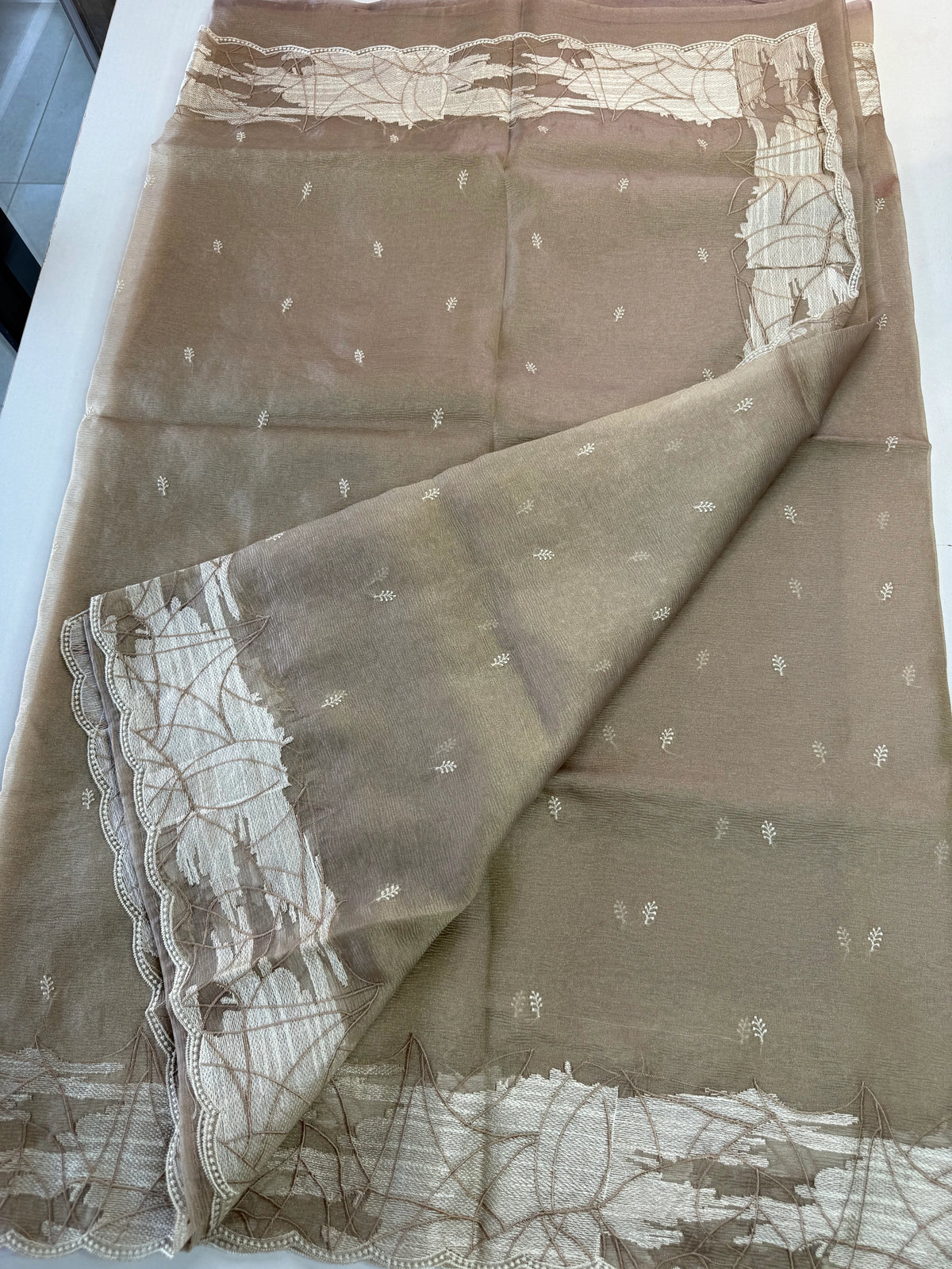 Soft Crushed Tissue / CW450