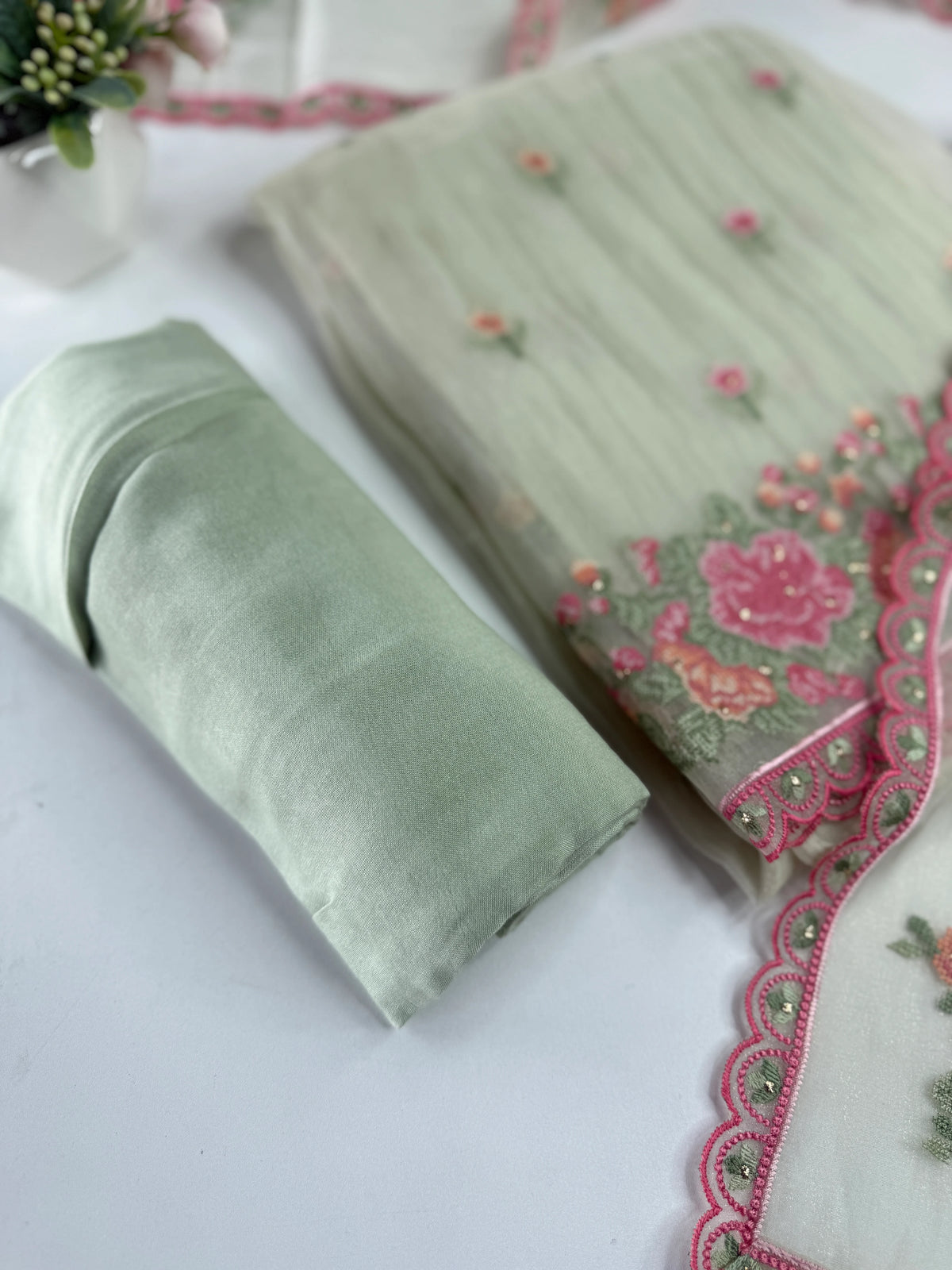 Premium organza unstitched salwar set / U5253