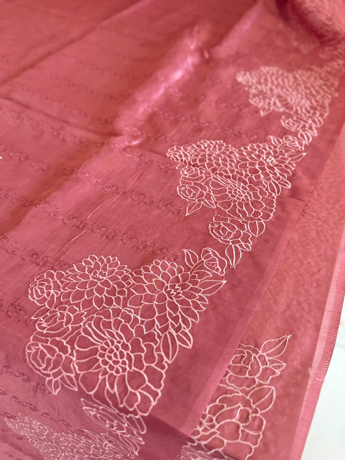 Semi silk finished saree/8065